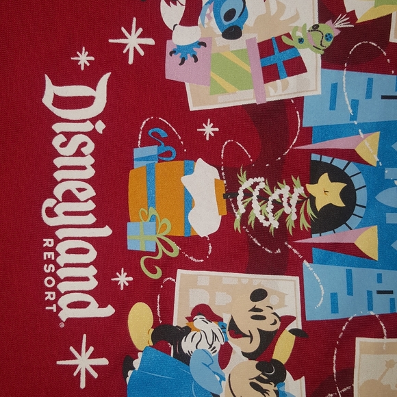 2021 Disney Merriest nights  cotyon long sleeve shirt - Picture 10 of 10